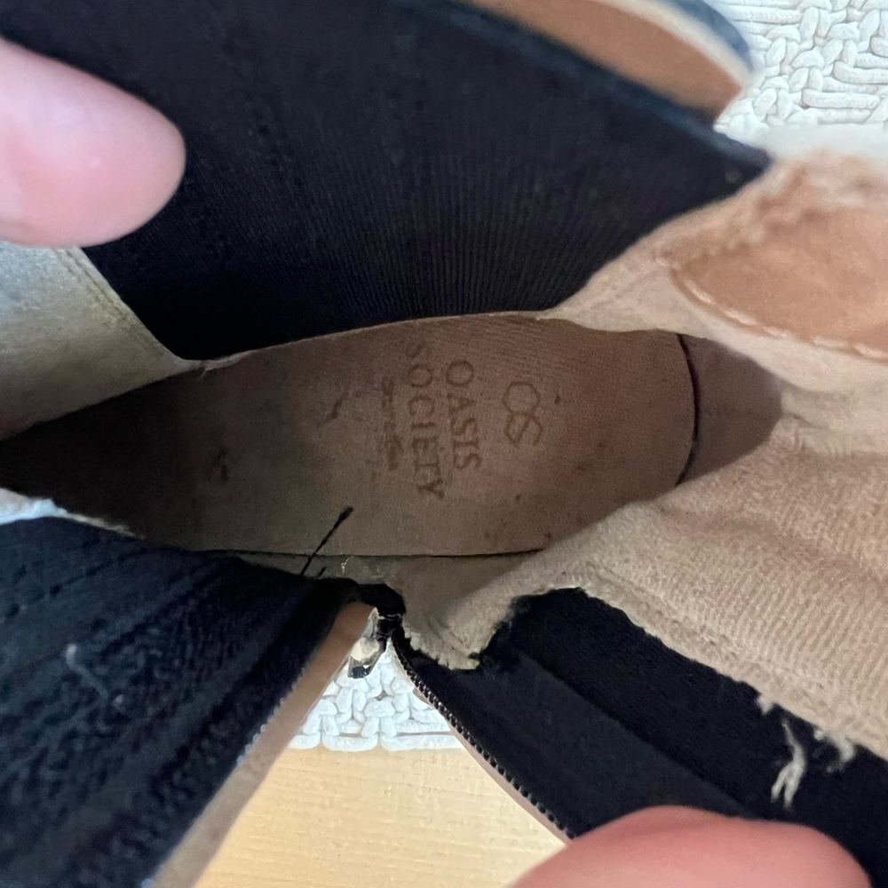 Oasis Society Boots - Picture 8 of 9